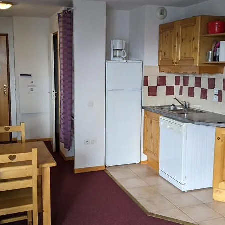 2 Pieces Avec Balcon, Parking, Proche Des Pistes Et Commerces A - Fr-1-262-181 شقة Orcières